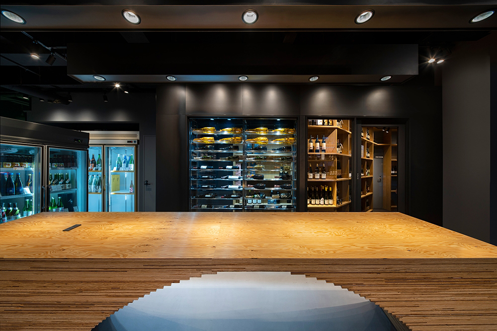 店内　カウンター